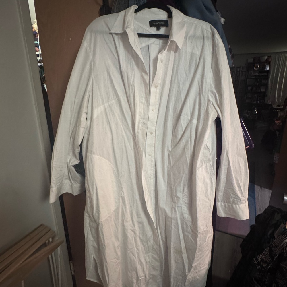 11 Honore White Midi Dress